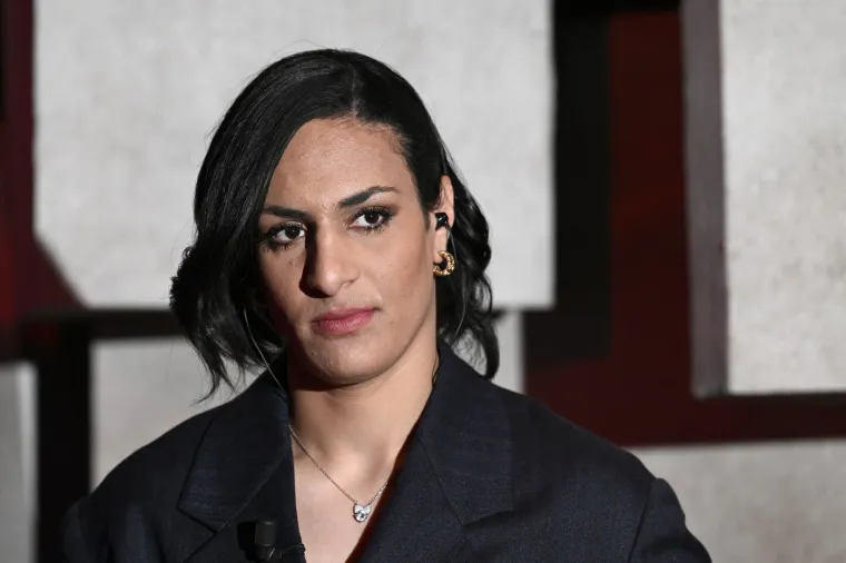 Neuobičajeno izdanje boksačice koju optužuju da je mu&scaron;karac: Ovo obilazi svijet