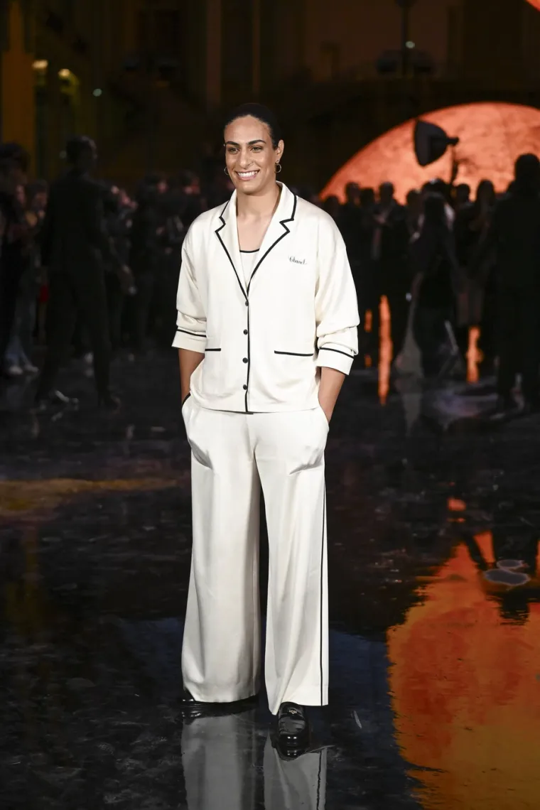 Neuobičajeno izdanje boksačice koju optužuju da je muškarac: Ovo obilazi svijet