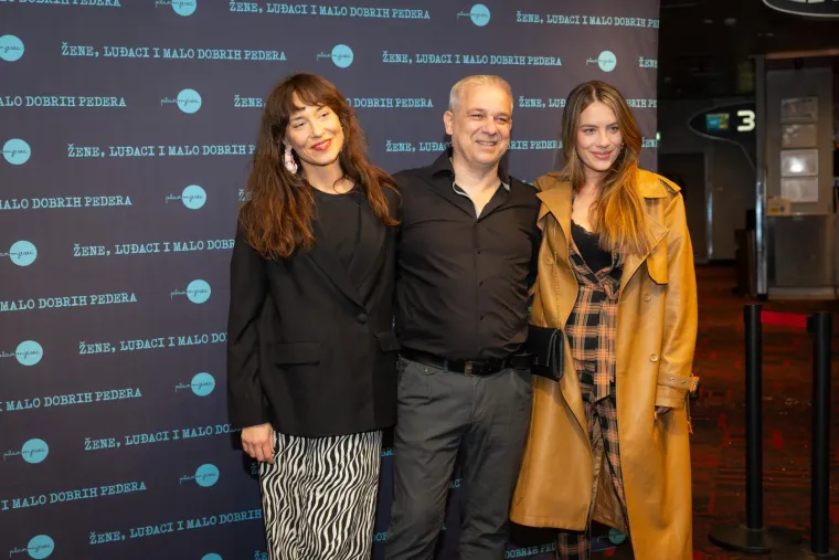 Poznati se okupili na premijeri filma 'Žene, luđaci i malo dobrih pedera': Pogledajte tko je došao
