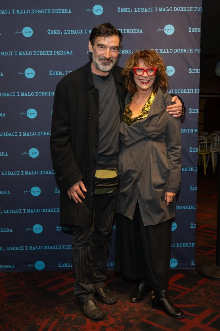 Poznati se okupili na premijeri filma 'Žene, luđaci i malo dobrih pedera': Pogledajte tko je do&scaron;ao