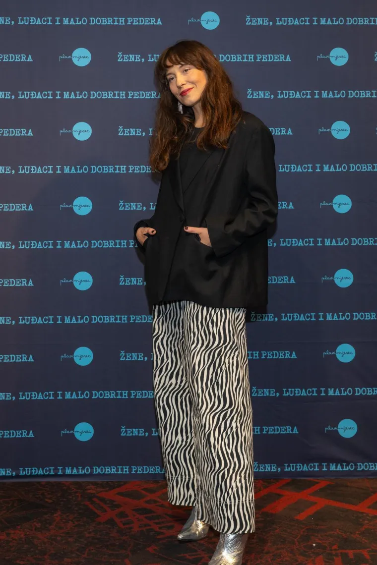 Poznati se okupili na premijeri filma 'Žene, luđaci i malo dobrih pedera': Pogledajte tko je do&scaron;ao