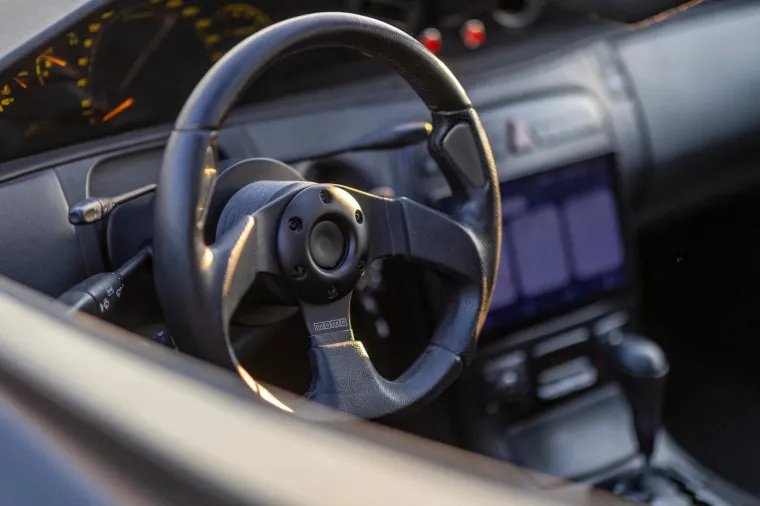 Ova moćna zvijer ima 600 konja, a cijena mu starta od svega 18.000 eura! Imamo detalje