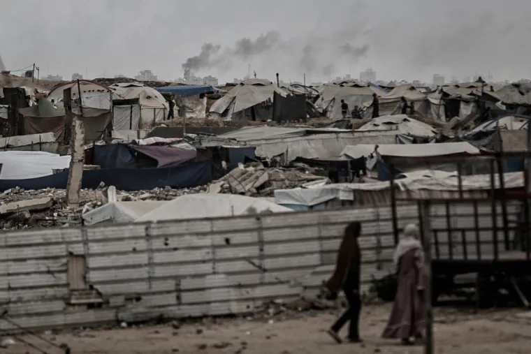 Jedni slave, drugi se sklanjaju od granata: Konfuzne fotografije stanja u Pojasu Gaze