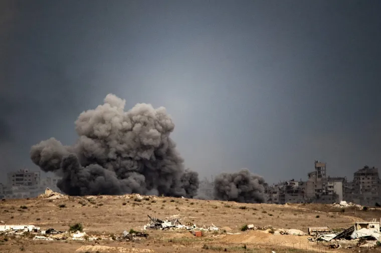 Jedni slave, drugi se sklanjaju od granata: Konfuzne fotografije stanja u Pojasu Gaze