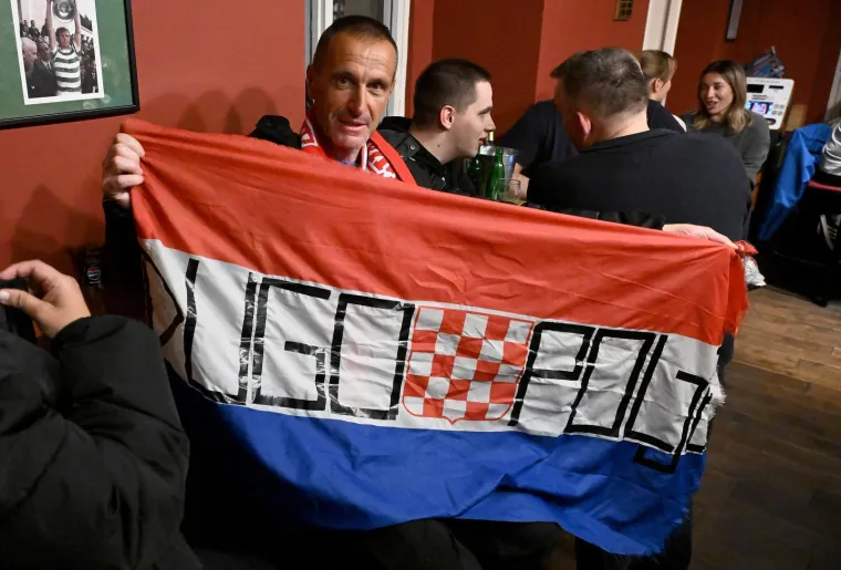 Hrvati preplavili če&scaron;ku metropolu i poručili: 'Dižemo kredite za Ameriku!'