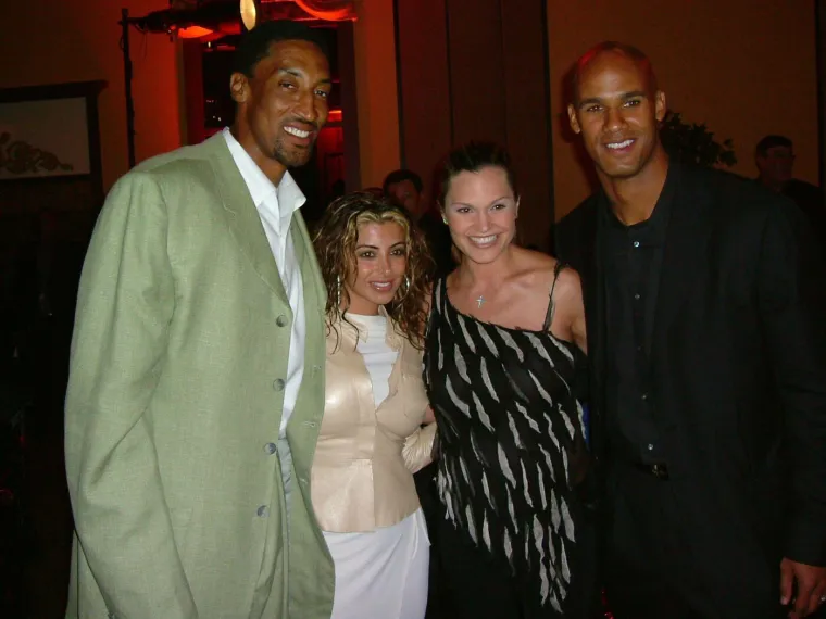 Prije 20 godina bila je neprepoznatljiva: Danas biv&scaron;a supruga NBA legende ljubi 20 godina mlađeg!