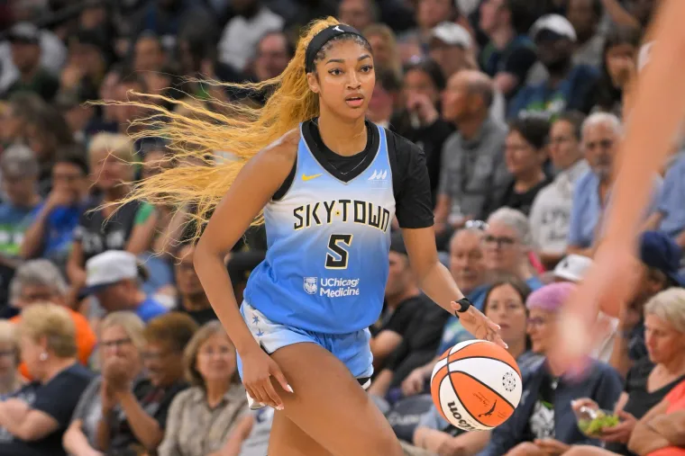 Evo kako izgleda Angel Reese, prva sportašica koja će hodati Victoria‘s Secret pistom