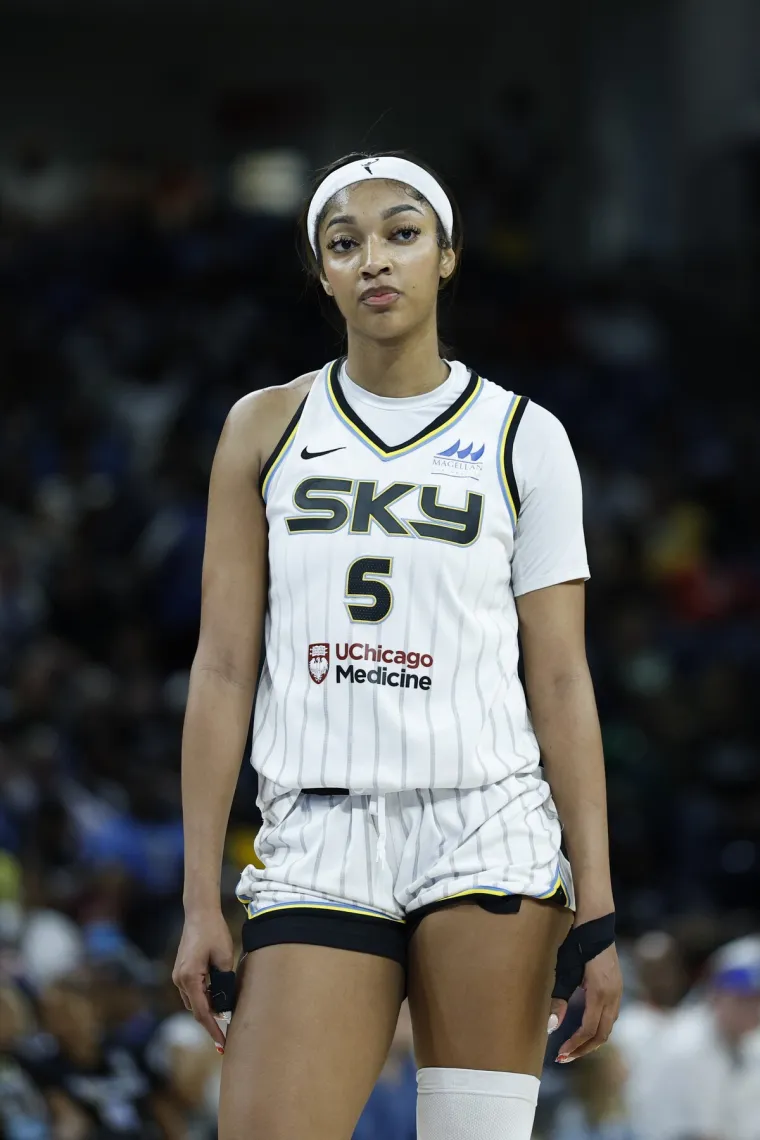 Evo kako izgleda Angel Reese, prva sportašica koja će hodati Victoria‘s Secret pistom