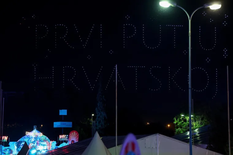 Mate Bulić zapjevao na Oktobeer festu, a ove djevojke ukrale show: Nema tko ih nije gledao