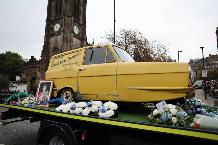 Javnost se oprostila od voljenog borca: Manchester zaplakao za boksačkom legendom