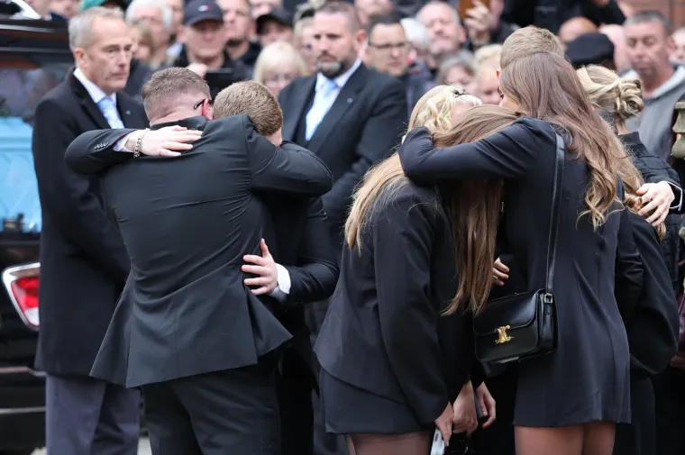 Javnost se oprostila od voljenog borca: Manchester zaplakao za boksačkom legendom