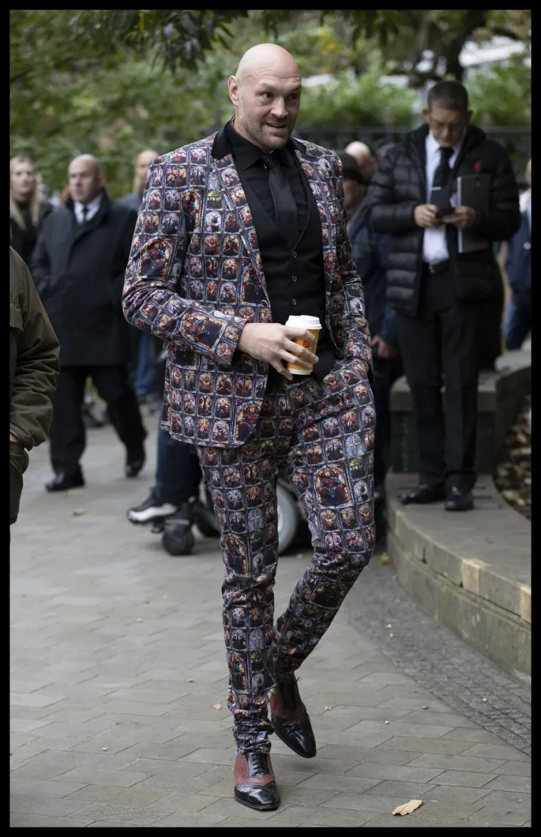 Javnost se oprostila od voljenog borca: Manchester zaplakao za boksačkom legendom