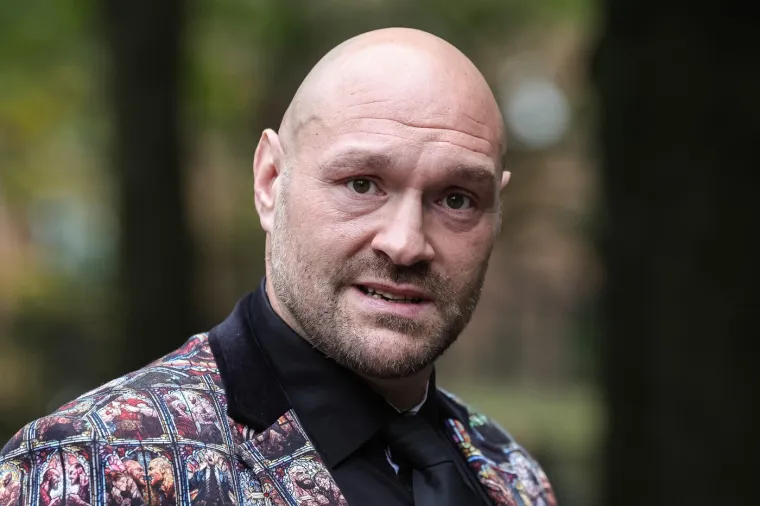 Javnost se oprostila od voljenog borca: Manchester zaplakao za boksačkom legendom