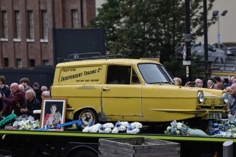 Javnost se oprostila od voljenog borca: Manchester zaplakao za boksačkom legendom