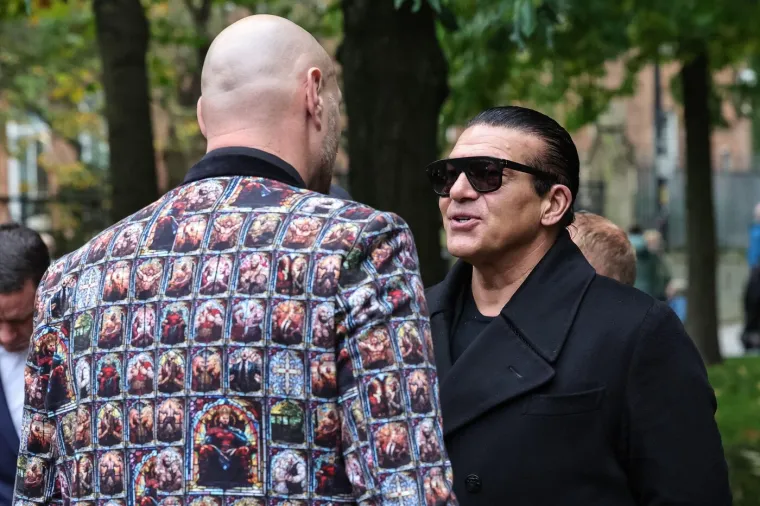 Javnost se oprostila od voljenog borca: Manchester zaplakao za boksačkom legendom