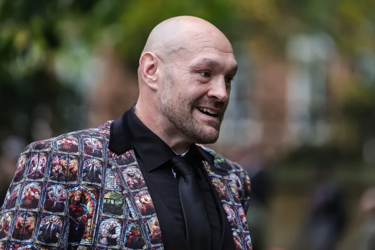 Javnost se oprostila od voljenog borca: Manchester zaplakao za boksačkom legendom