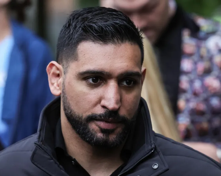 Javnost se oprostila od voljenog borca: Manchester zaplakao za boksačkom legendom