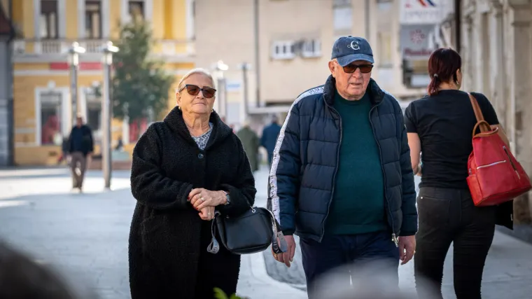 Zasjenila sve: Dama s crvenim ružem i smije&scaron;kom na licu osvojila Čakovec