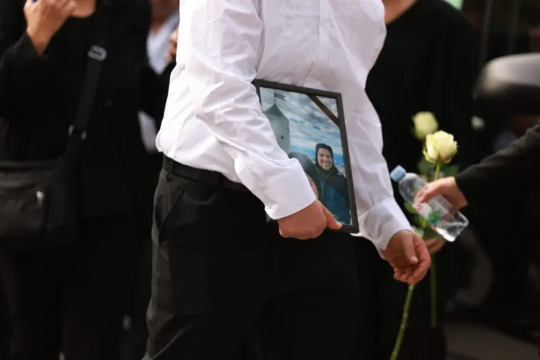 Dalmacija zavijena u crno: Pogledajte posljednji ispraćaj poginulih planinara