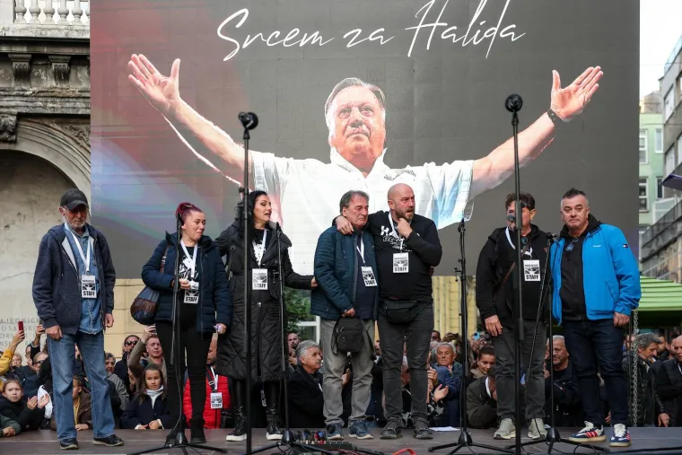 Sarajlije u suzama, stigla Hanka Paldum: Krenulo okupljanje u čast Halidu Bešliću