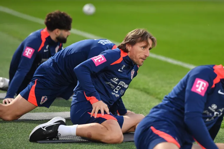 Osmijeh od uha do uha! Pogledajte kako su Modrić i Gvardiol reagirali kada su čuli rezultat Češke