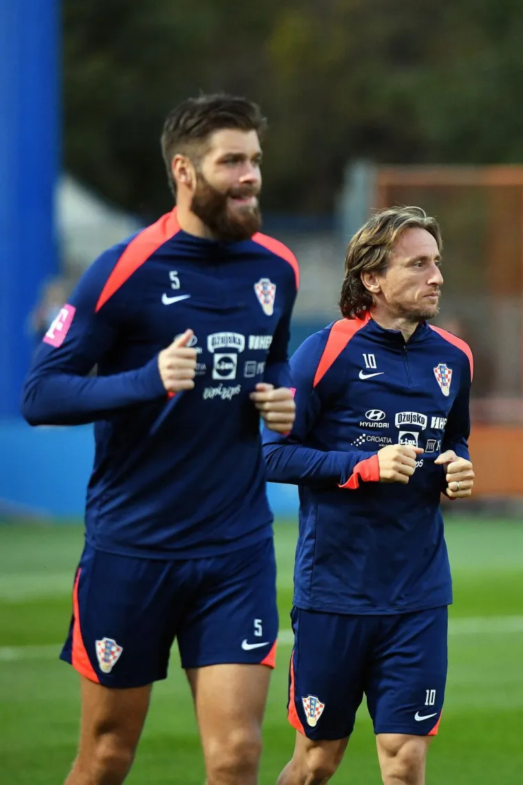 Osmijeh od uha do uha! Pogledajte kako su Modrić i Gvardiol reagirali kada su čuli rezultat Češke