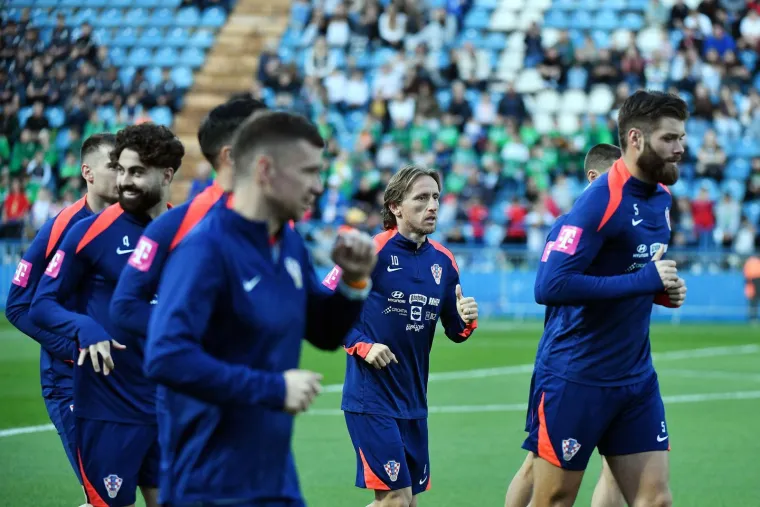 Osmijeh od uha do uha! Pogledajte kako su Modrić i Gvardiol reagirali kada su čuli rezultat Češke