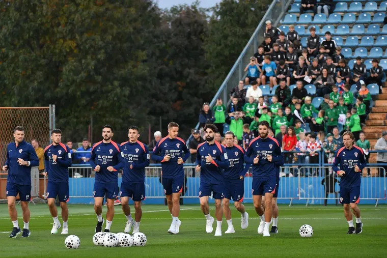 Osmijeh od uha do uha! Pogledajte kako su Modrić i Gvardiol reagirali kada su čuli rezultat Češke