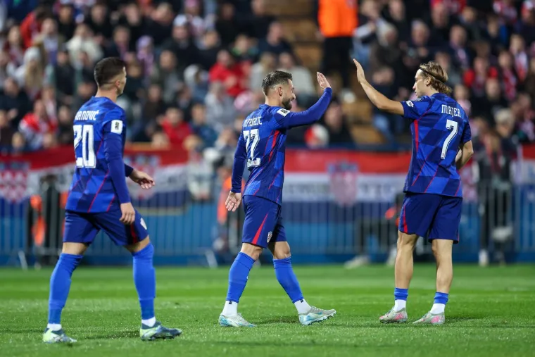 Varaždin je u centru pažnje: Zgodne navijačice, poklon za Dalića i poruka za Modrića