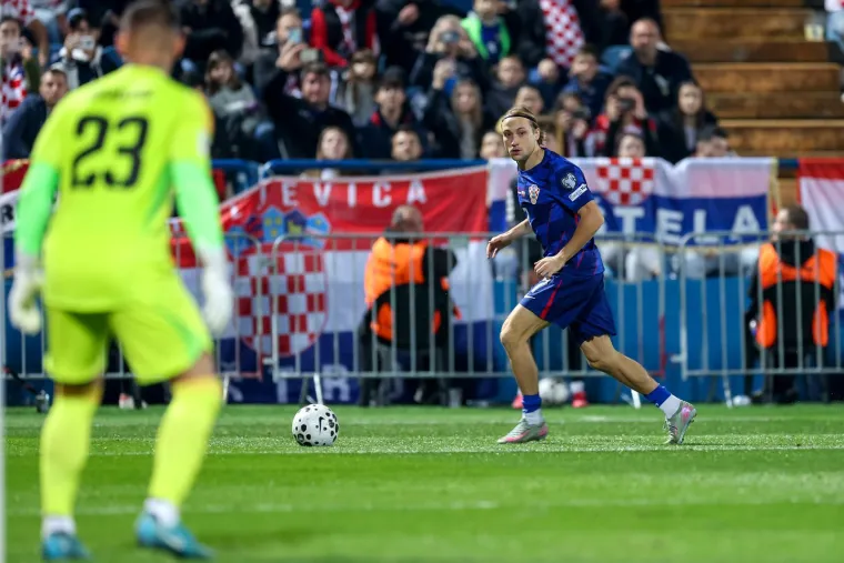 Varaždin je u centru pažnje: Zgodne navijačice, poklon za Dalića i poruka za Modrića