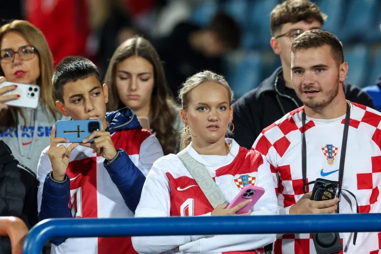 Loža u Varaždinu u znaku politike: Biv&scaron;a ministrica privukla pažnju, ovo nije prikazano na TV-u