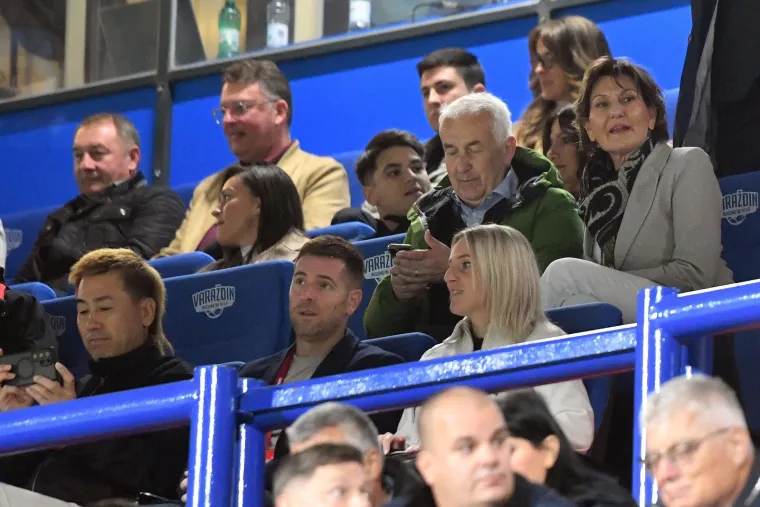 Loža u Varaždinu u znaku politike: Biv&scaron;a ministrica privukla pažnju, ovo nije prikazano na TV-u