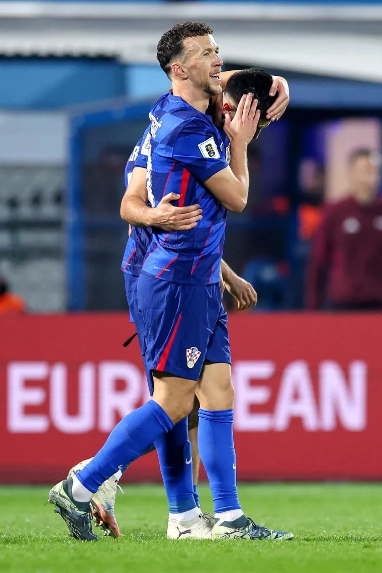 Malo je tko zaslužio ovo poput njega: Pogledajte suze Erlića nakon prvijenca u najdražem dresu