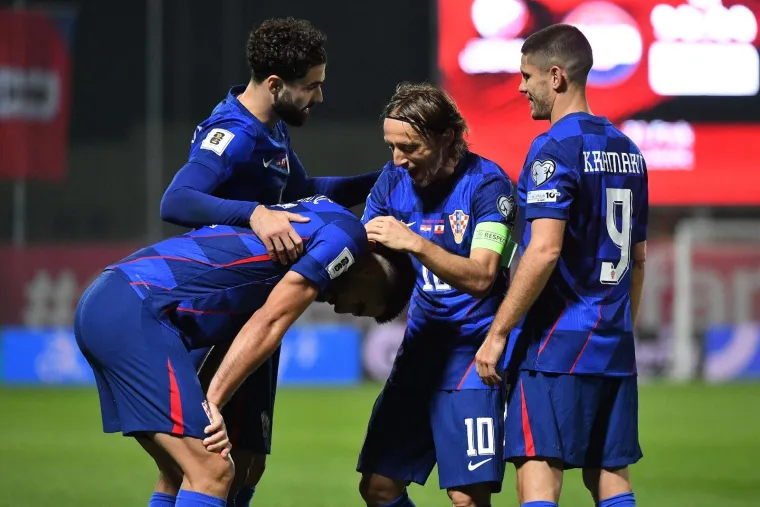 Malo je tko zaslužio ovo poput njega: Pogledajte suze Erlića nakon prvijenca u najdražem dresu