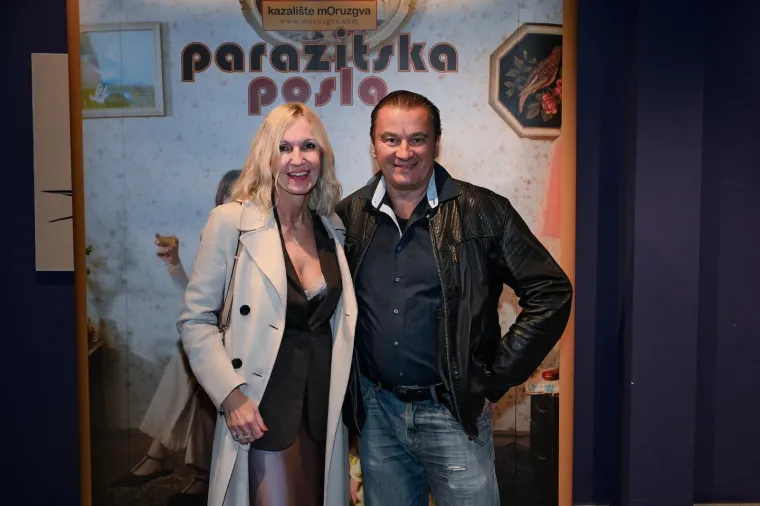 Spektakl na premijeri predstave: Ecija i Ljupka u prvom planu, a glamur nije izostao