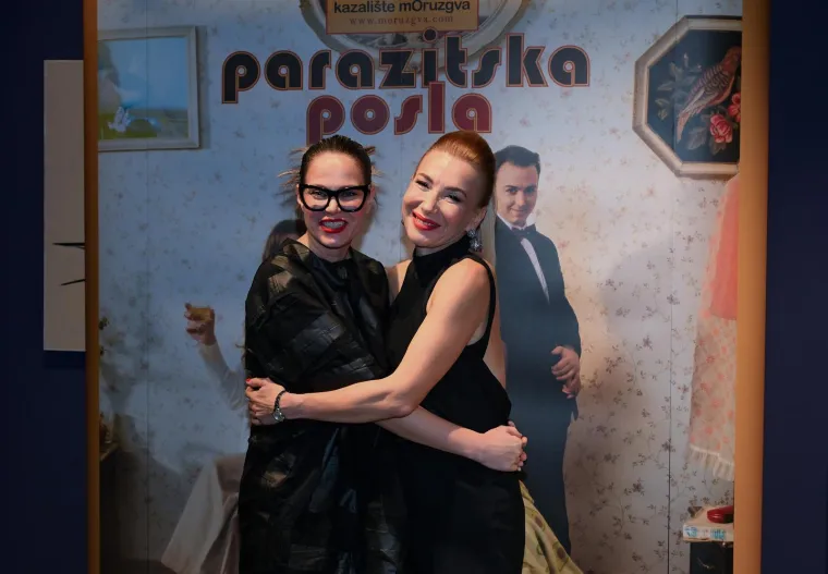 Spektakl na premijeri predstave: Ecija i Ljupka u prvom planu, a glamur nije izostao