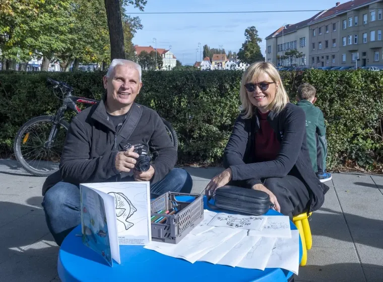 Neki su gledali kestene, ali ipak su se svi okretali za njom: Ova dama ukrala je show u Karlovcu