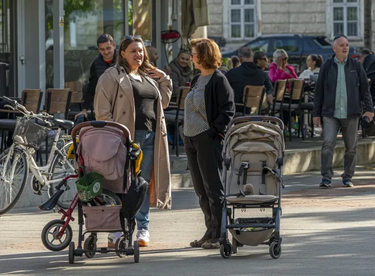 Neki su gledali kestene, ali ipak su se svi okretali za njom: Ova dama ukrala je show u Karlovcu