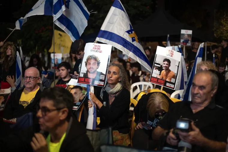 Pogledajte suze radosnice i slavlje u Tel Avivu: Taoci se nakon dvije godine vraćaju kući