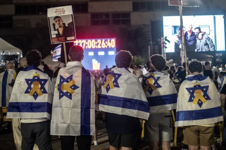 Pogledajte suze radosnice i slavlje u Tel Avivu: Taoci se nakon dvije godine vraćaju kući