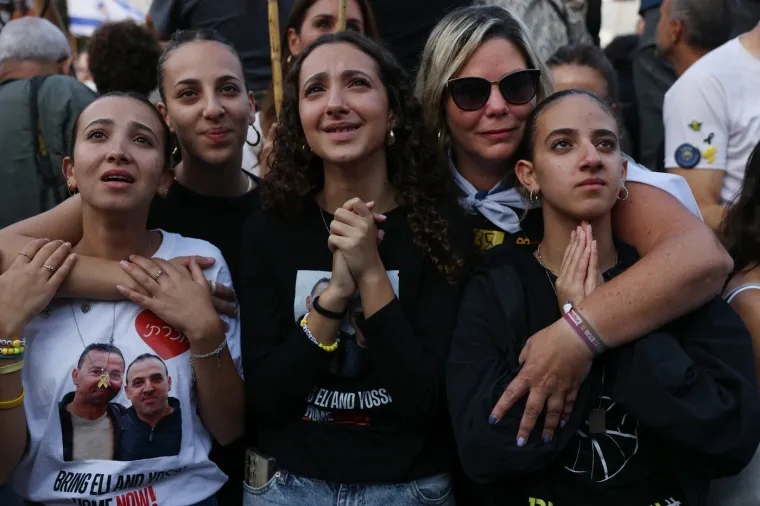 Pogledajte suze radosnice i slavlje u Tel Avivu: Taoci se nakon dvije godine vraćaju kući