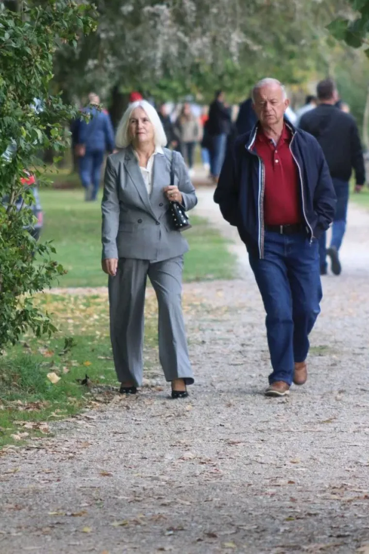 Sunčana nedjelja izmamila Međimurce van: Neki biciklom, pje&scaron;ke ili brodom, a neki - zmajem