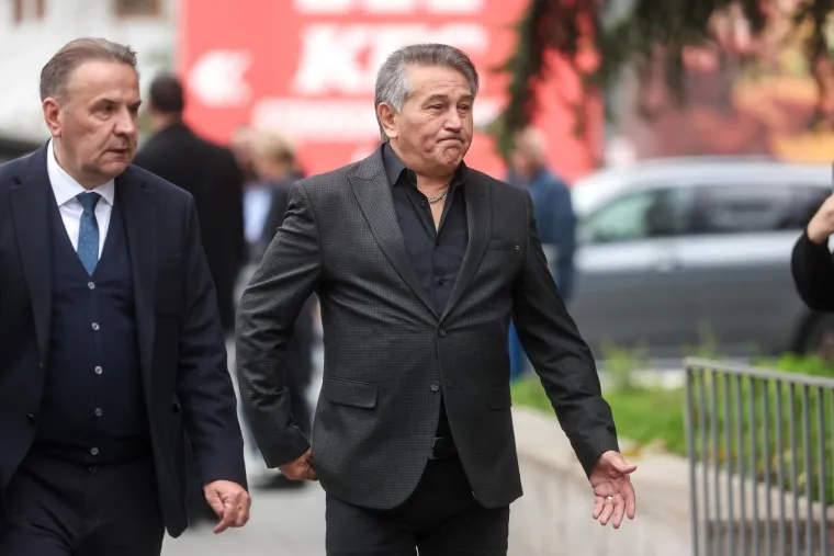 Tko je sve stigao na komemoraciju za Halida Be&scaron;lića? Brojne zvijezde tuguju za pjevačem