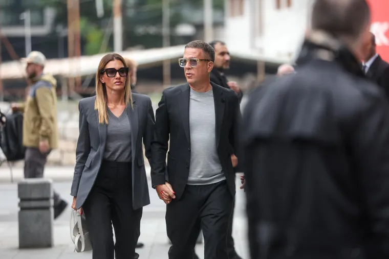 Tko je sve stigao na komemoraciju za Halida Be&scaron;lića? Brojne zvijezde tuguju za pjevačem