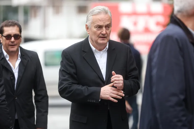 Tko je sve stigao na komemoraciju za Halida Be&scaron;lića? Brojne zvijezde tuguju za pjevačem