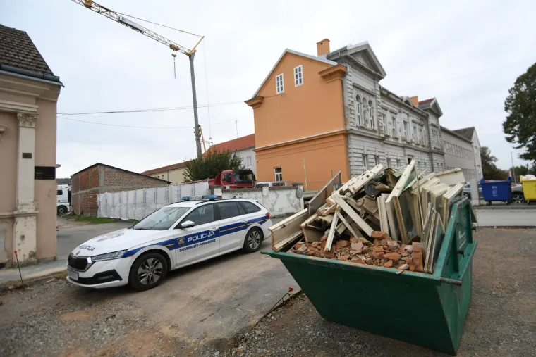 Ovo je mjesto smrti u Bjelovaru: Policija istražuje kako je došlo do tragedije na gradilištu