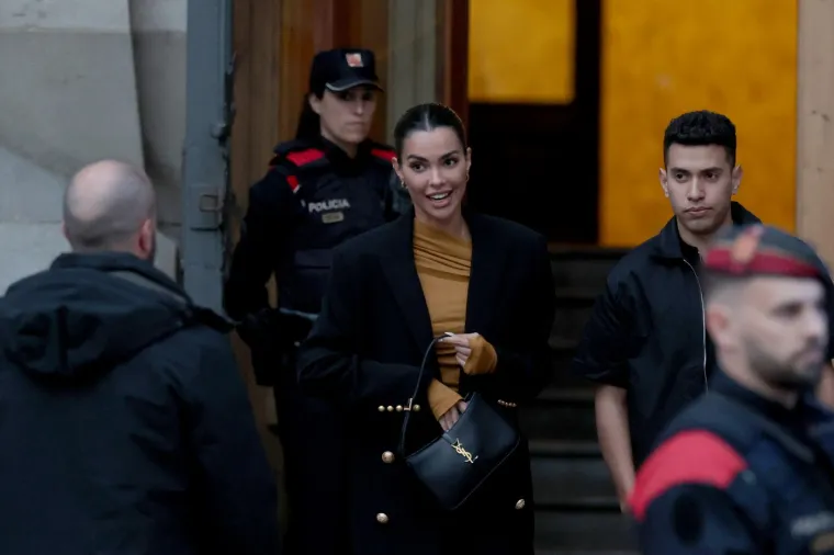 Supruga nogometne zvijezde preživjela skandal, osudu i usred kaosa dogodilo se čudo