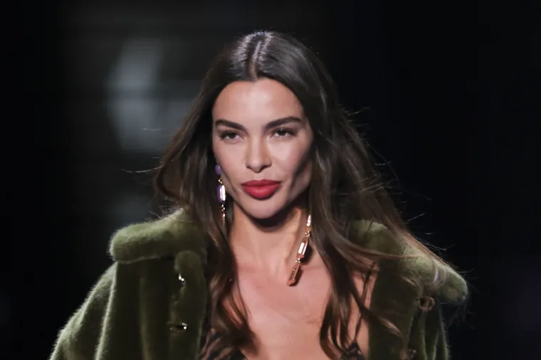 Supruga nogometne zvijezde preživjela skandal, osudu i usred kaosa dogodilo se čudo