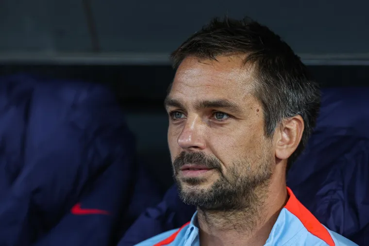 Pazite u čijem dru&scaron;tvu Dalić i Mandžukić gledaju mlade Vatrene