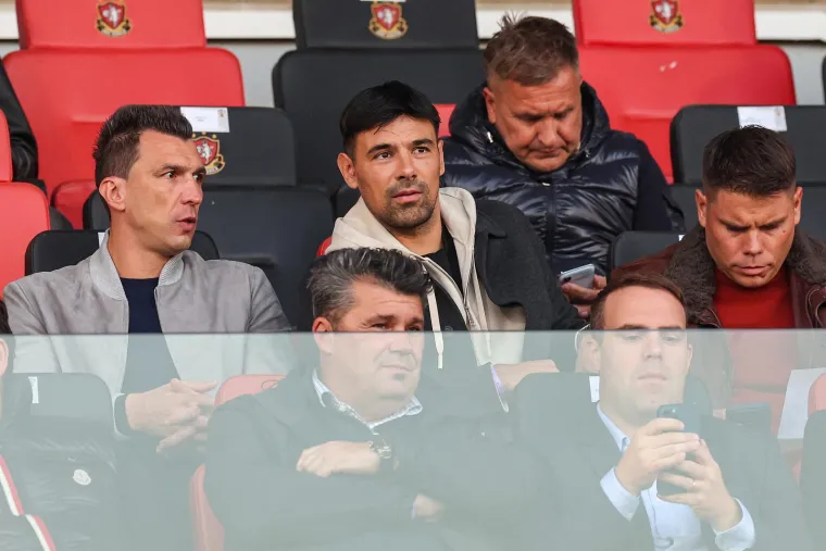 Pazite u čijem društvu Dalić i Mandžukić gledaju mlade Vatrene